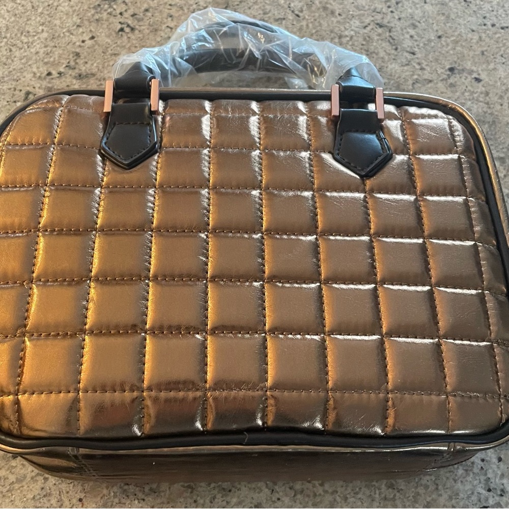 (2) new cases!  All the bells & whistles!